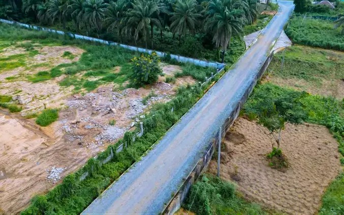 Access road to Ukanafun General Hospital