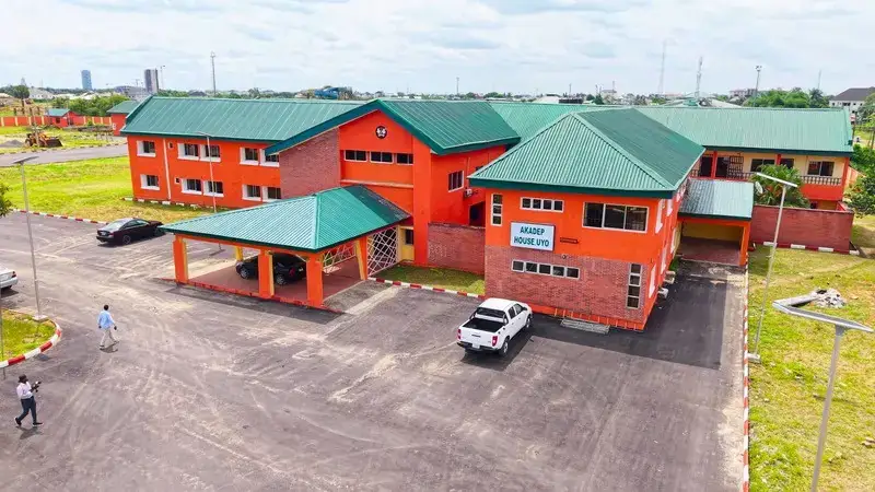 Tree Crop Revolution Headquarters / AKADEP Complex