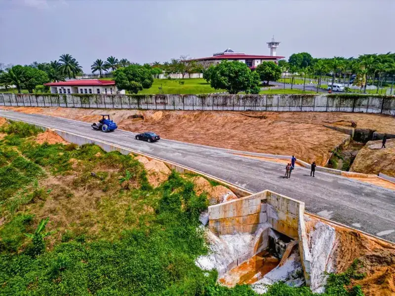 Perimeter Fence Road around Government House, Uyo