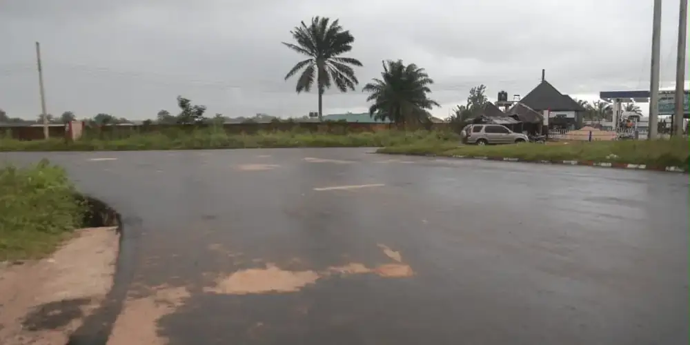 Junction on the Ediene Abak to Ikot Ekan Road