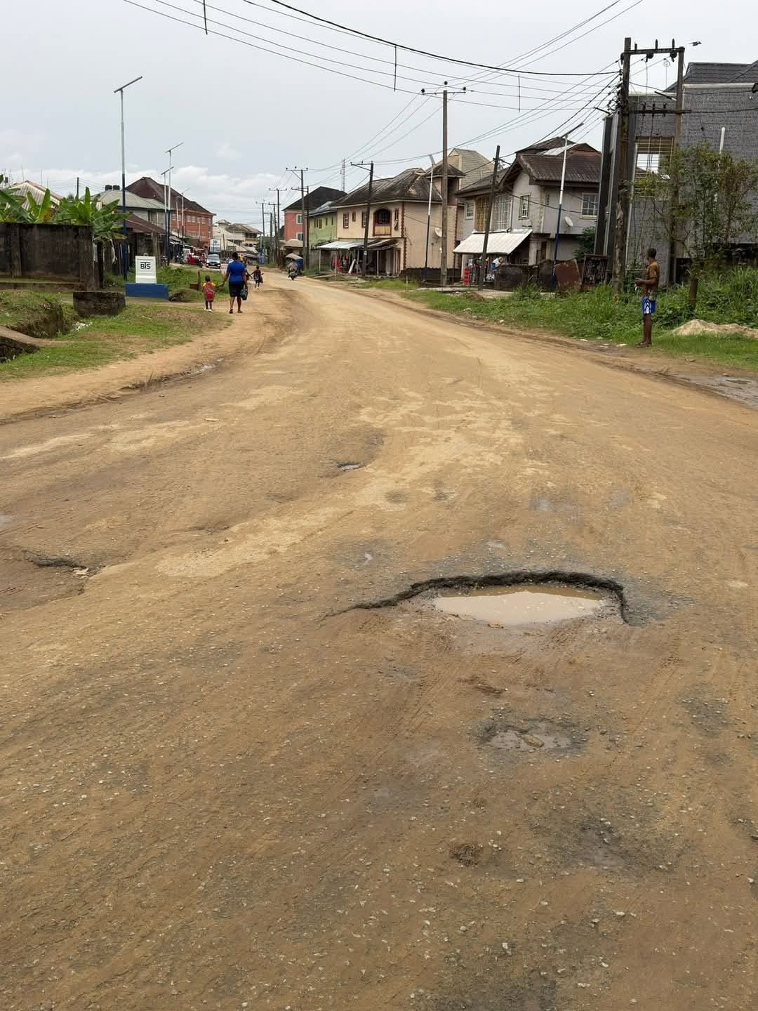 Afaha Atai-Iko Ikwa Road with spur