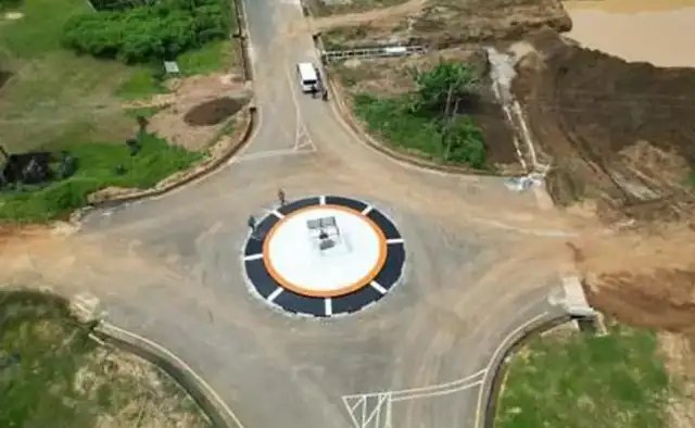 Roundabout on the Ikot Obio Ofong - Nnung Ukana - Obo Ntong Ene Nsit road