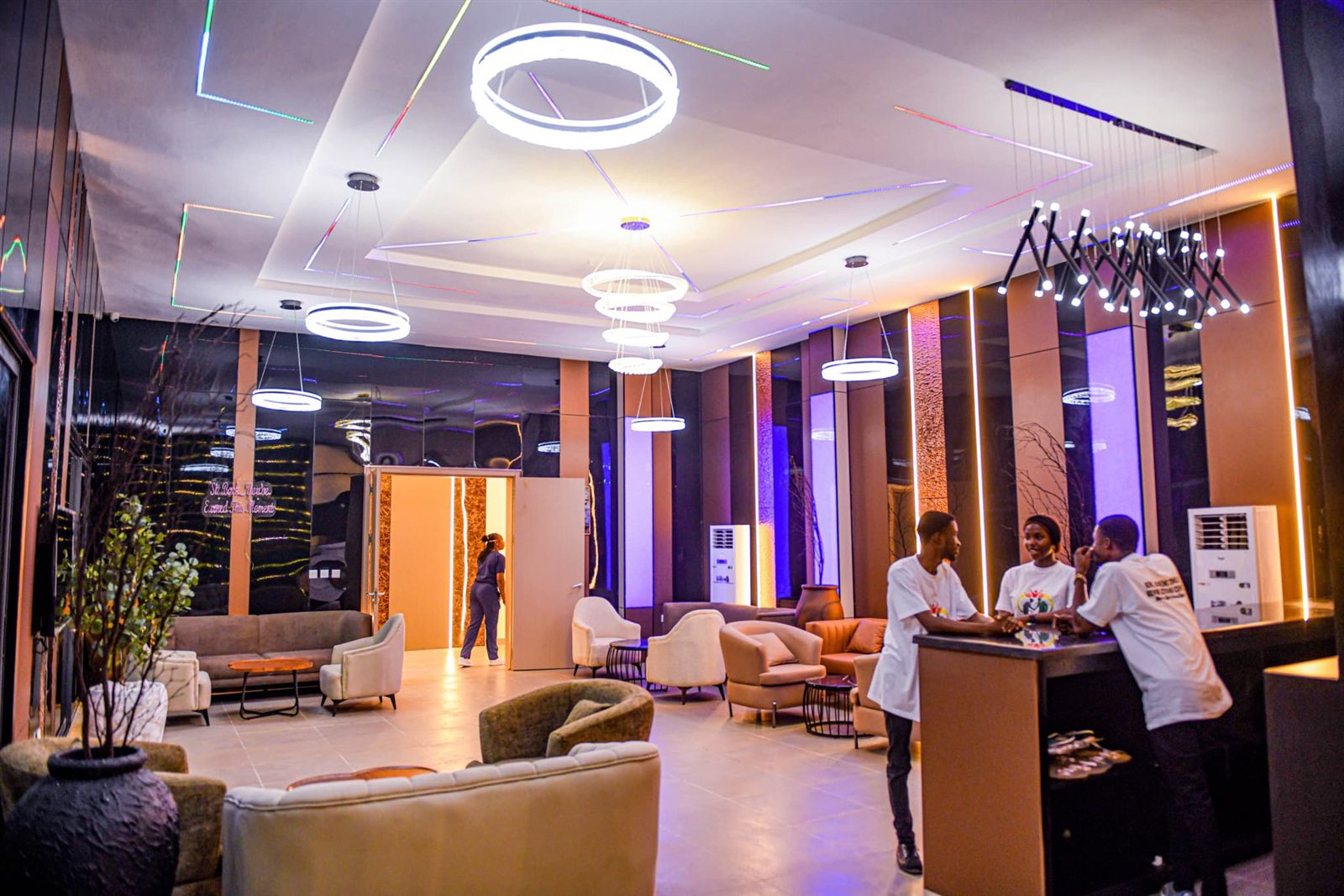 Reception and lounge