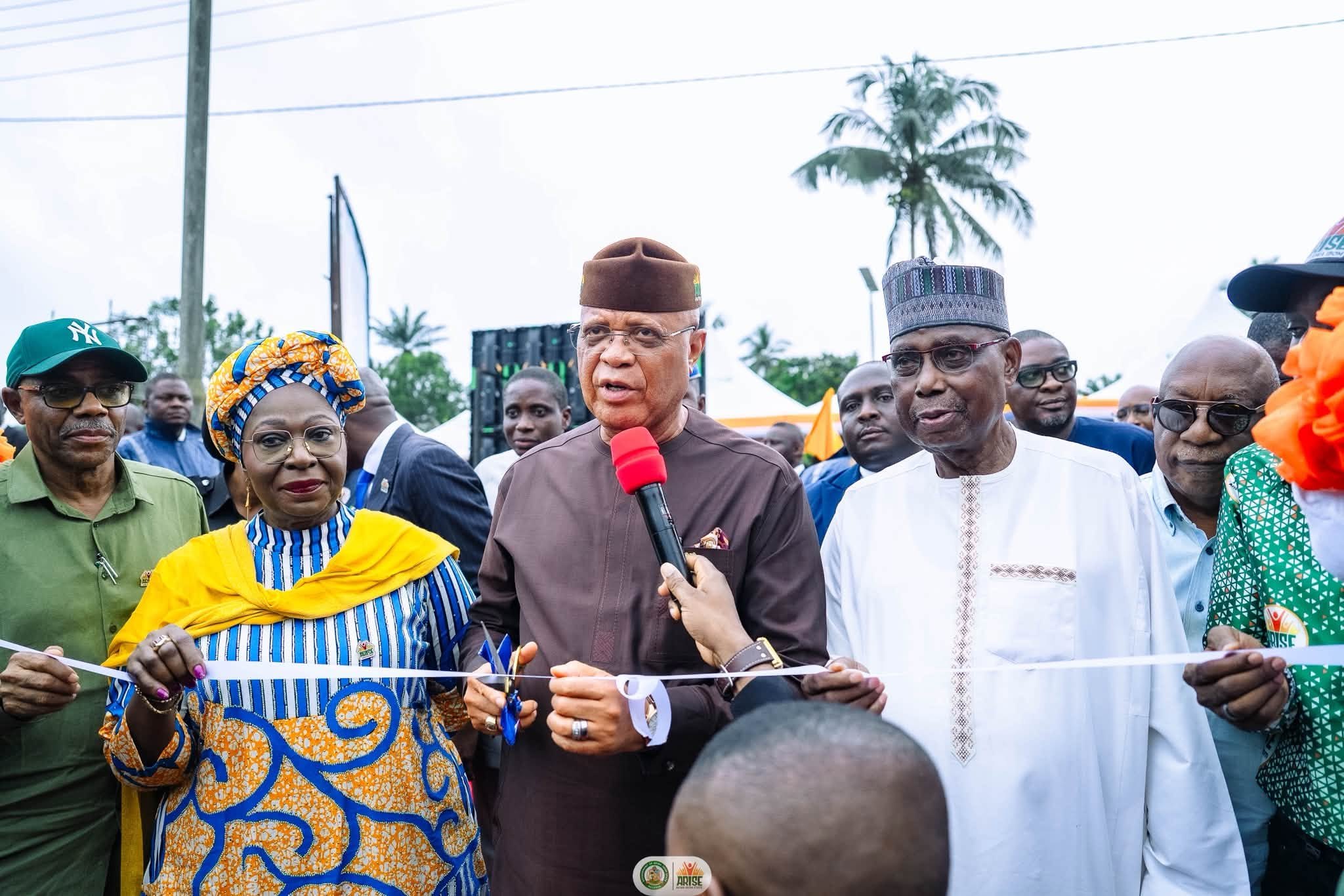 Governor Umo Eno cuts the ribbon at the commissioning on 21 September 2026