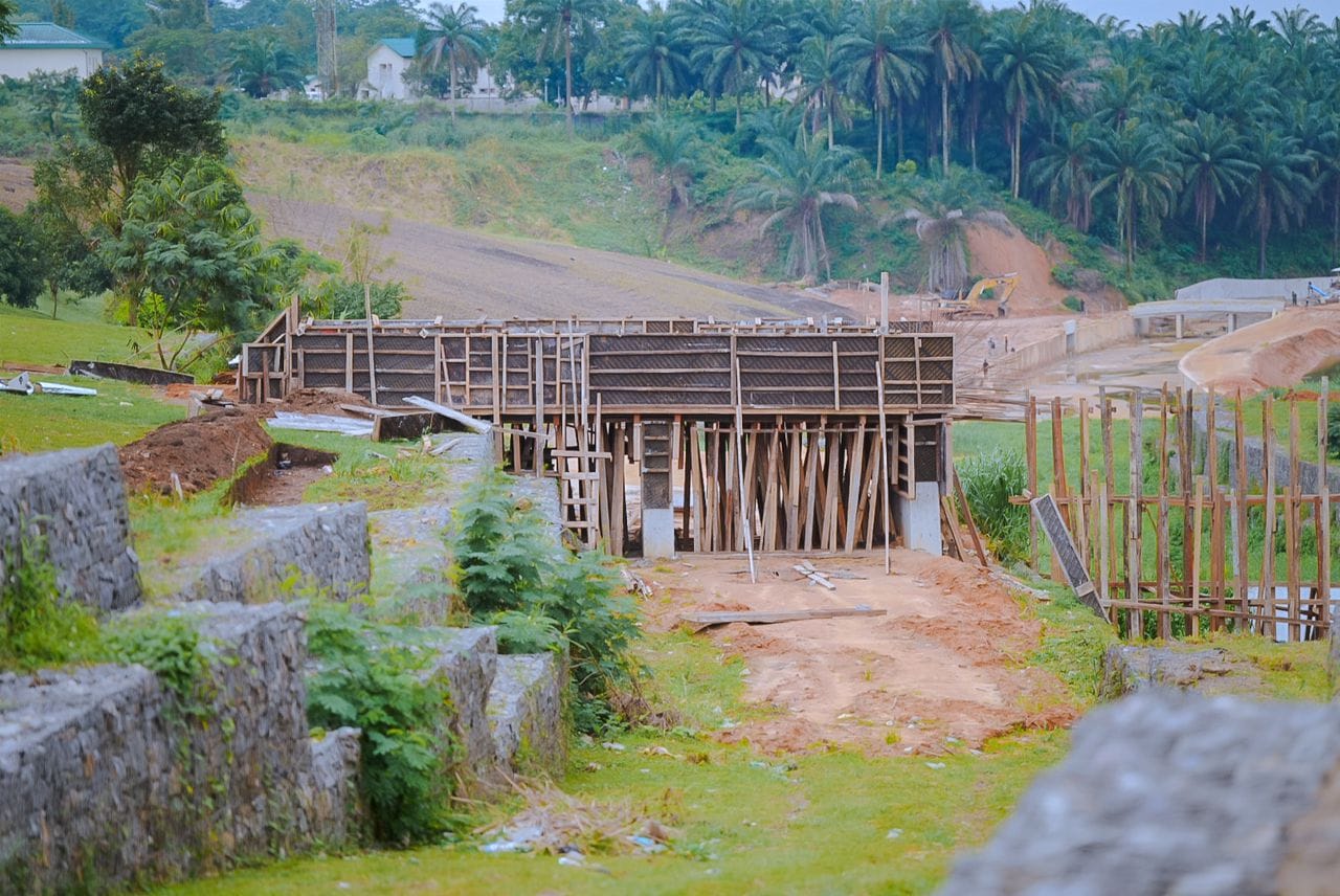 Bridge formwork on the golf course terrain
